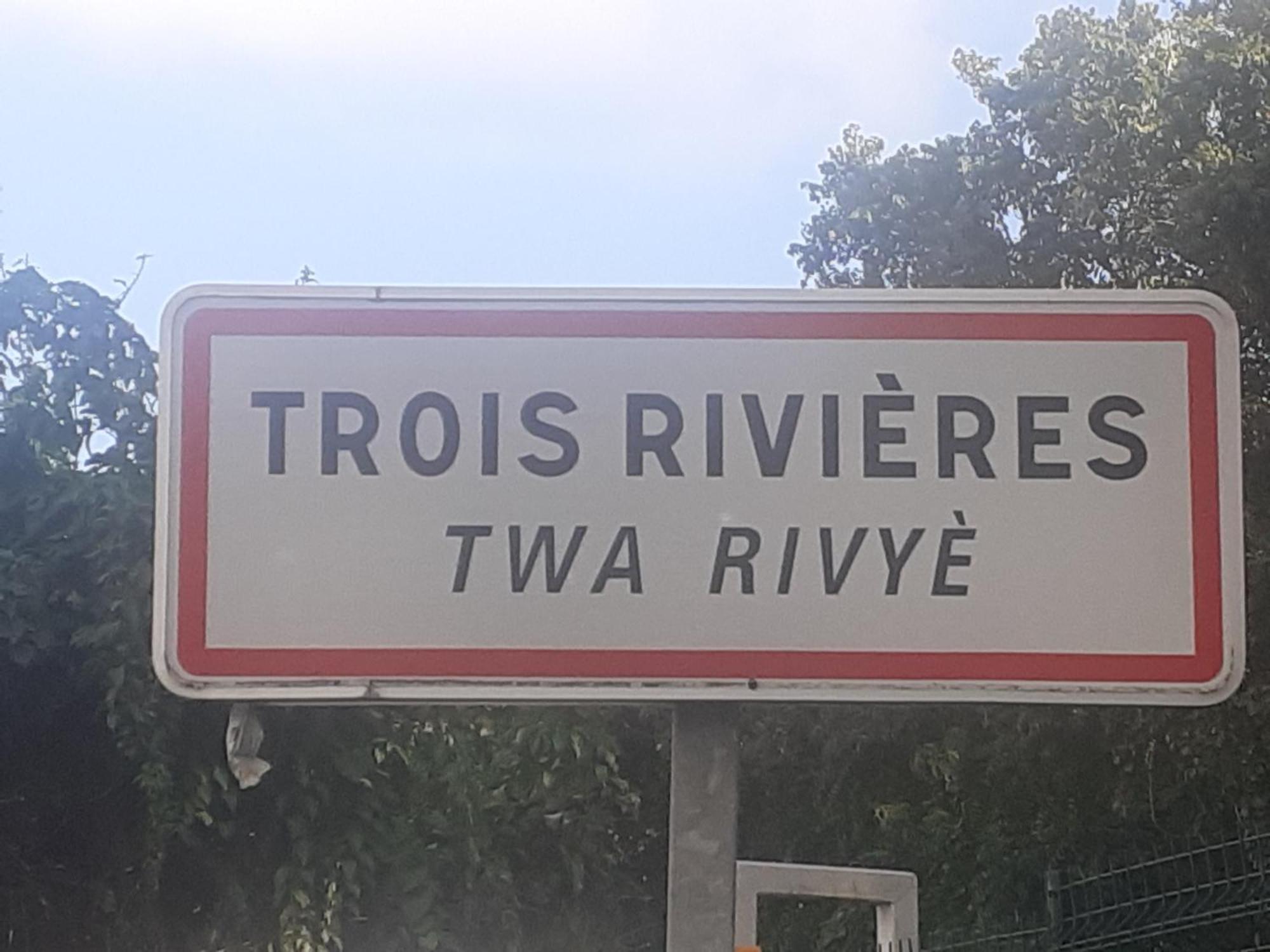 弗洛卡萨公寓 Trois-Rivières 外观 照片
